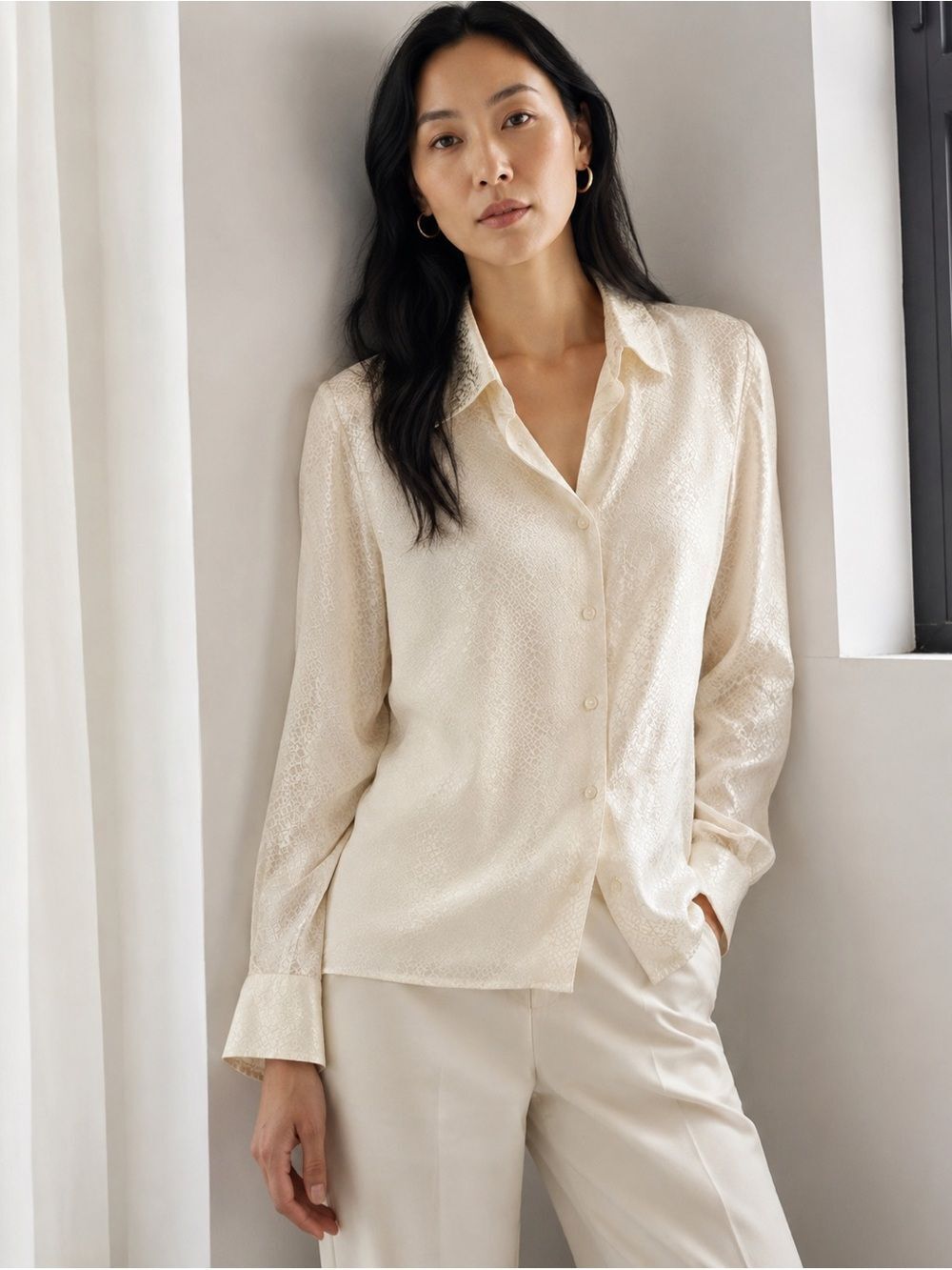 Bridgetown Collection 100% Silk Blouse in Ivory/Cream S